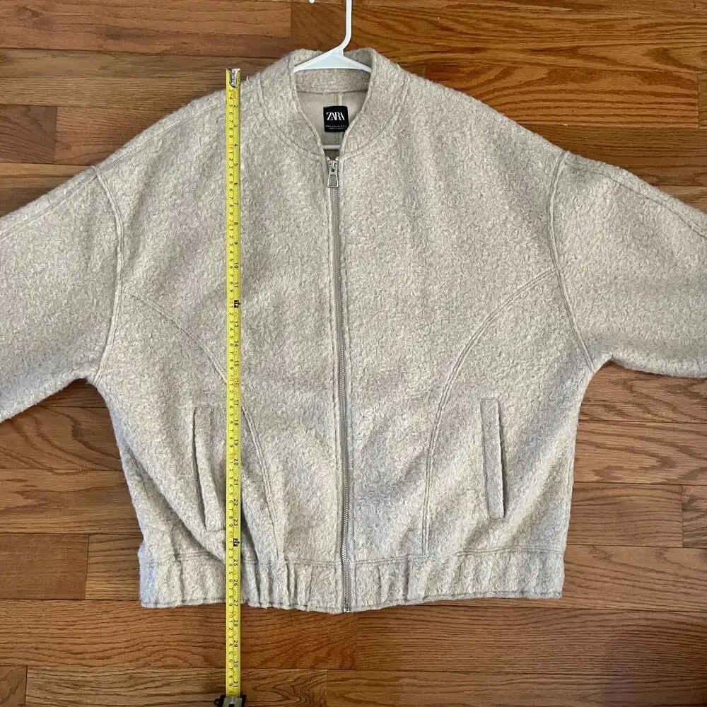 Zara Womens M/L Oversized Boucle Bomber Jacket Beige Cream Textured